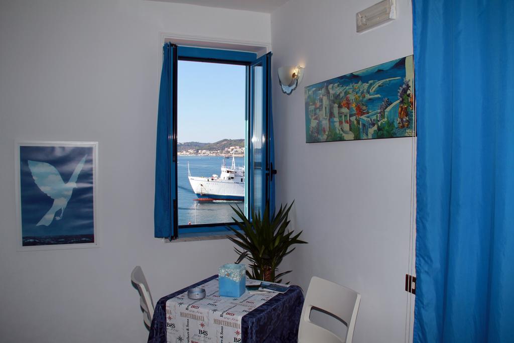 Hotel Darsena Pozzuoli Bagian luar foto