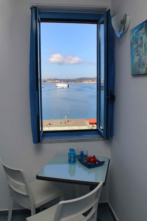 Hotel Darsena Pozzuoli Ruang foto