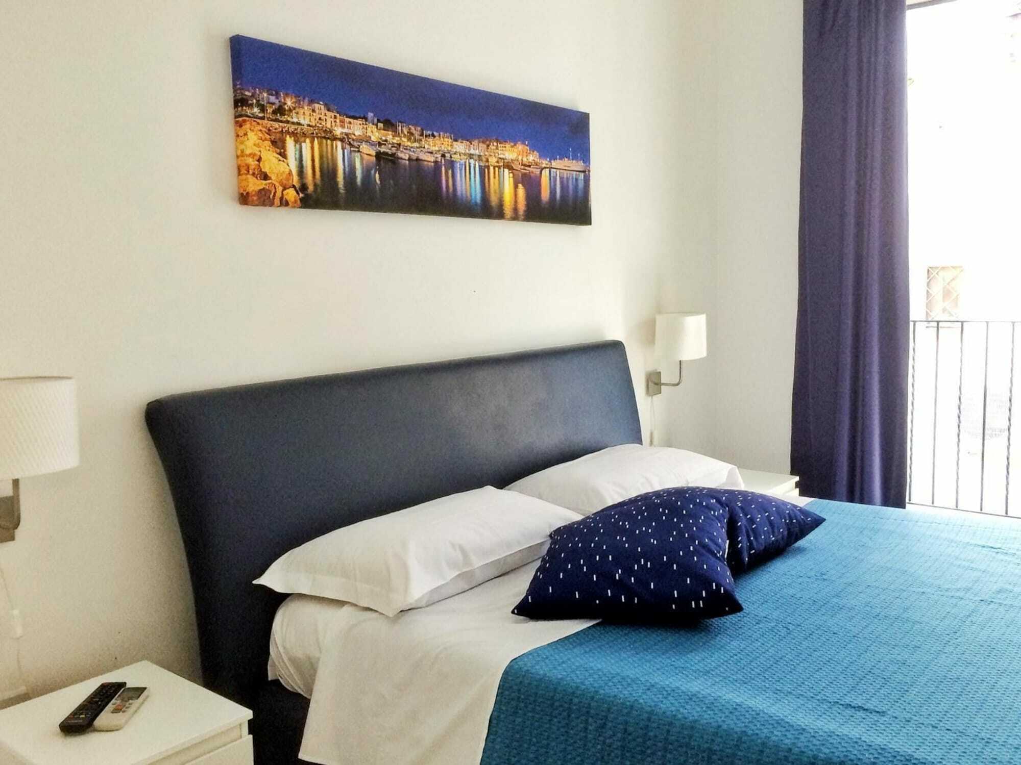 Hotel Darsena Pozzuoli Bagian luar foto